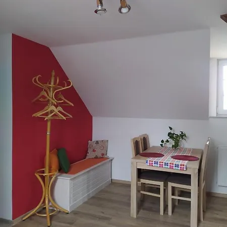 Podkrovni Apartman Pololan U Rybnika *